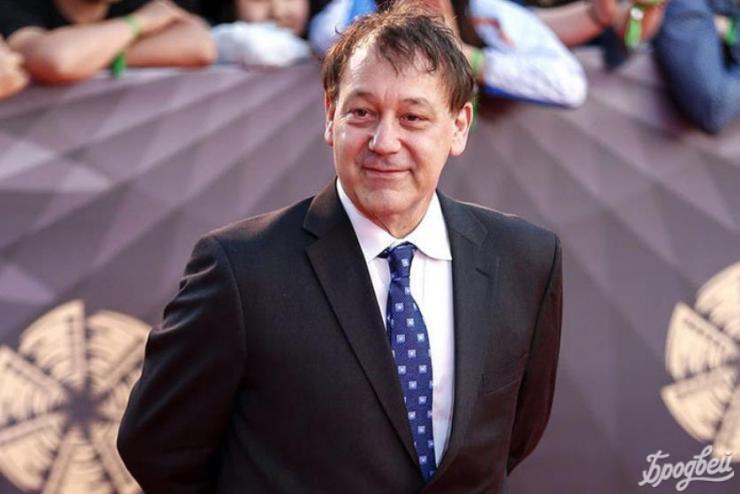 «Қасиетті жер»: Сэм Рэйми Screen Gems үшін қорқынышты фильмнің продюсері атанбақ