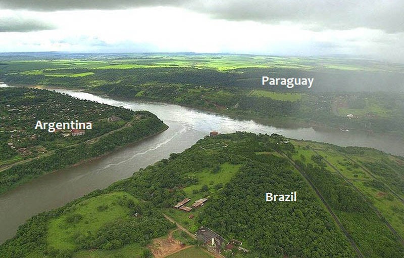 Тройная граница
